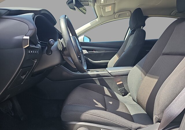 Mazda 3 - Kolor Biały, zdjęcie 16