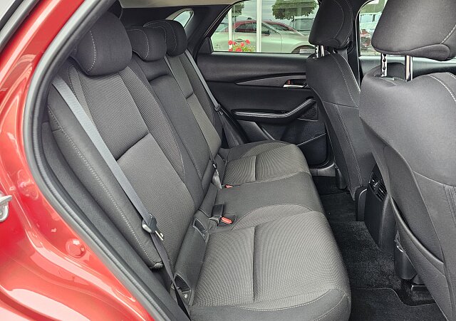 Mazda CX-30 - Kolor Czerwony, zdjęcie 13