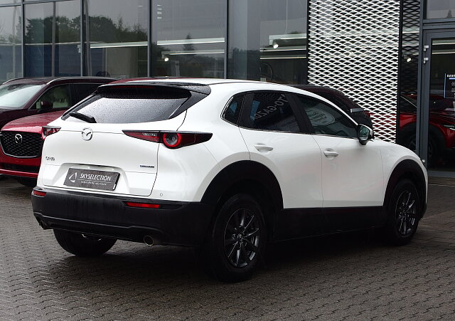 Mazda CX-30 - Kolor Snowflake White Pearl, zdjęcie 6