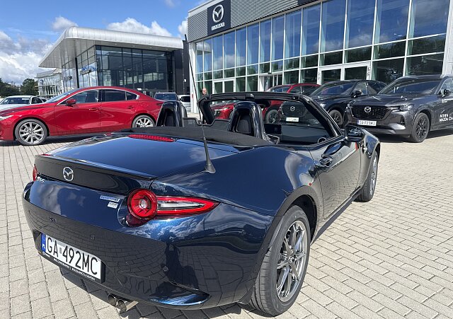Mazda MX-5 - Kolor Deep Crystal Blue, zdjęcie 23