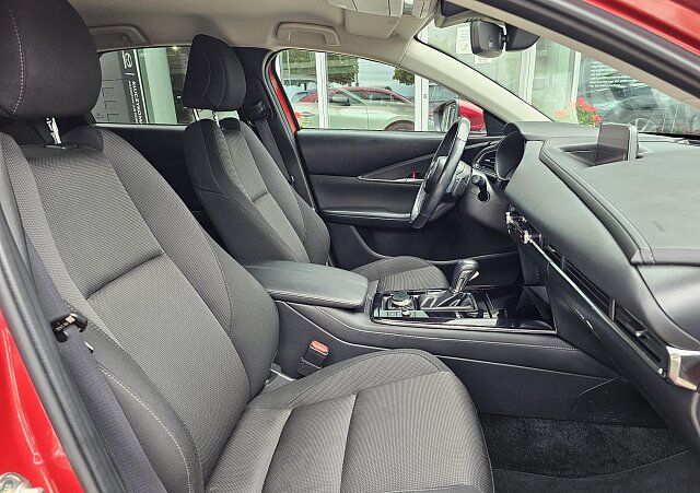 Mazda CX-30 - Kolor Czerwony, zdjęcie 12