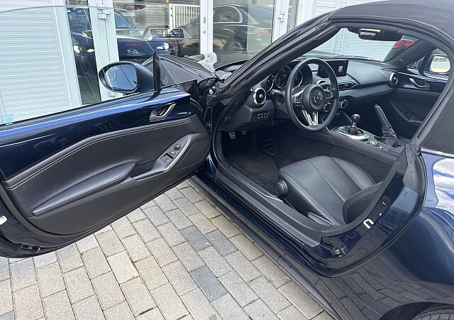 Mazda MX-5 - Kolor Deep Crystal Blue, zdjęcie 5