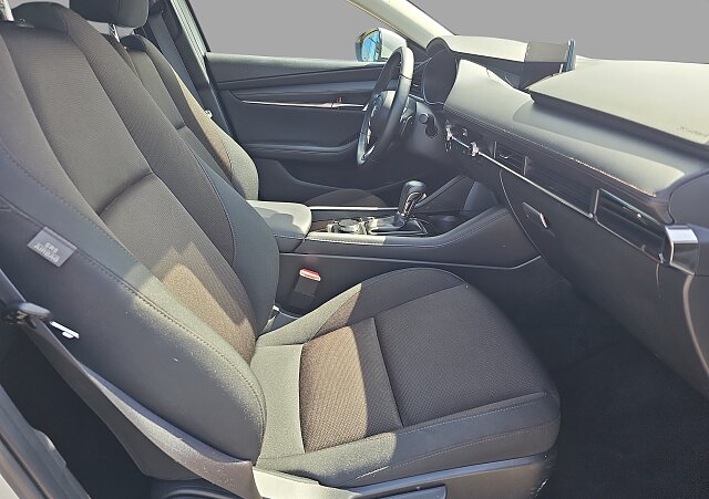 Mazda 3 - Kolor Biały, zdjęcie 18