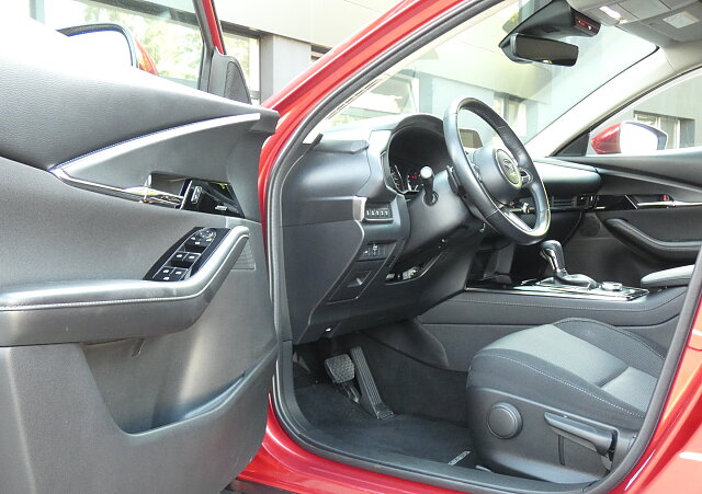 Mazda CX-30 - Kolor Soul Red Crystal, zdjęcie 11