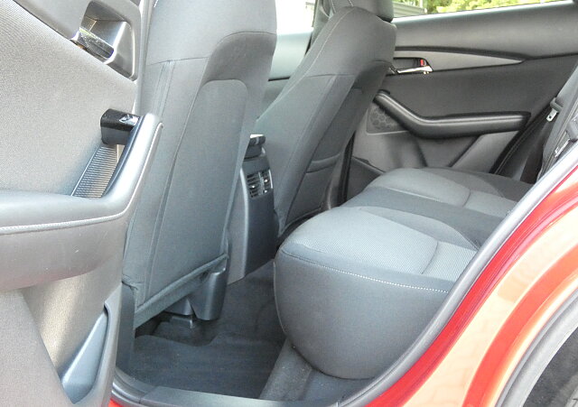 Mazda CX-30 - Kolor Soul Red Crystal, zdjęcie 15