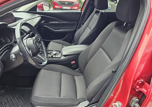 Mazda CX-30 - Kolor Czerwony, zdjęcie 10