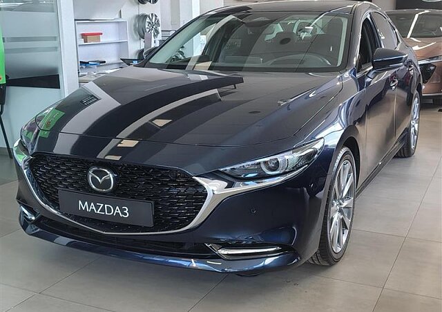 Mazda 3 - Kolor Deep Crystal Blue, zdjęcie 1