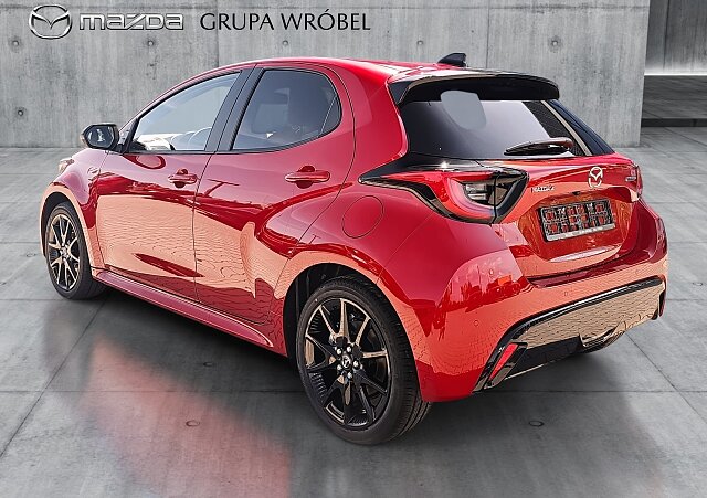 Mazda 2 Hybrid - Kolor Formal Red, zdjęcie 7