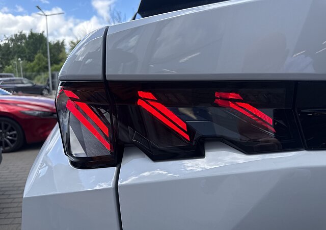 Peugeot 3008 - Kolor Biały, zdjęcie 26