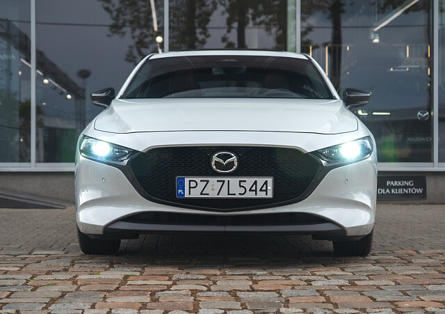 Mazda 3 - Kolor Ceramic Metalic, zdjęcie 6