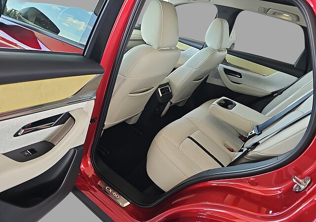 Mazda CX-60 - Kolor Soul Red Crystal, zdjęcie 15