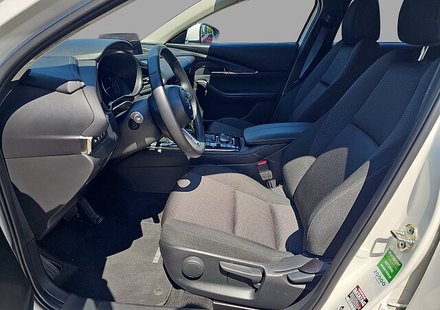 Mazda CX-30 - Kolor Biały, zdjęcie 14