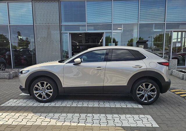 Mazda CX-30 - Kolor Platinum Quartz, zdjęcie 4