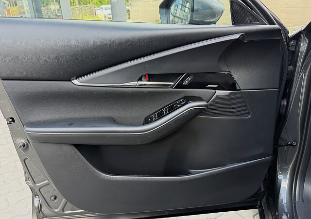 Mazda CX-30 - Kolor Machine Gray, zdjęcie 18