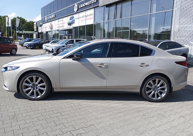 Mazda 3 - Kolor Platinum Quartz, zdjęcie 9