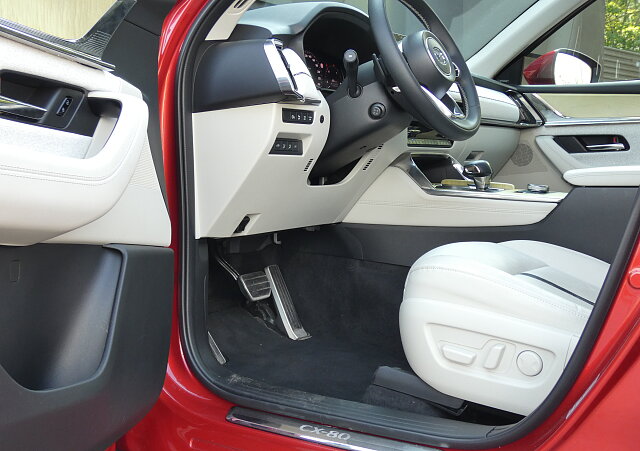 Mazda CX-80 - Kolor Soul Red Crystal, zdjęcie 17