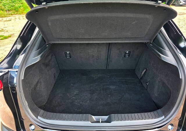 Mazda CX-30 - Kolor Jet Black, zdjęcie 20