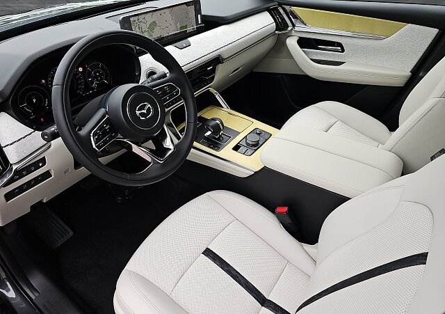 Mazda CX-60 - Kolor Machine Gray, zdjęcie 17
