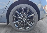 Mazda 3 - Kolor Polymetal Gray, zdjęcie 10
