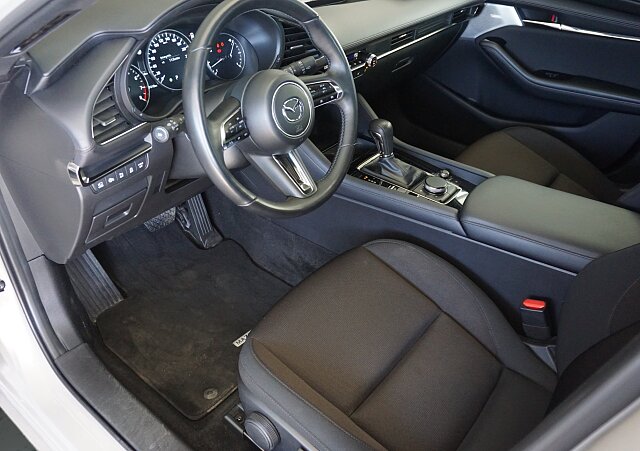 Mazda 3 - Kolor Platinum Quartz, zdjęcie 7