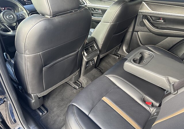 Mazda CX-60 - Kolor Deep Crystal Blue, zdjęcie 21