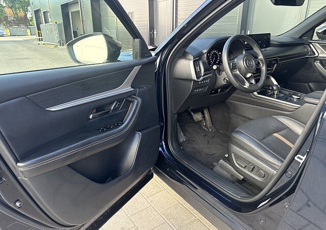 Mazda CX-60 - Kolor Deep Crystal Blue, zdjęcie 5