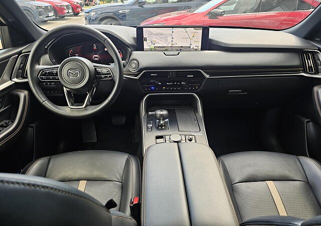 Mazda CX-60 - Kolor Złoty, zdjęcie 7