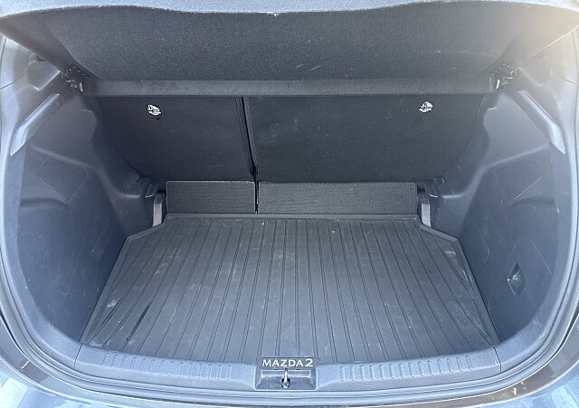 Mazda 2 - Kolor Lead Grey, zdjęcie 21