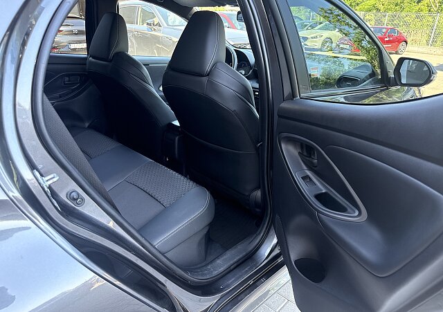 Mazda 2 - Kolor Lead Grey, zdjęcie 18