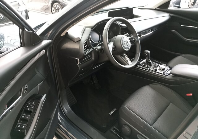 Mazda CX-30 - Kolor Machine Gray, zdjęcie 2