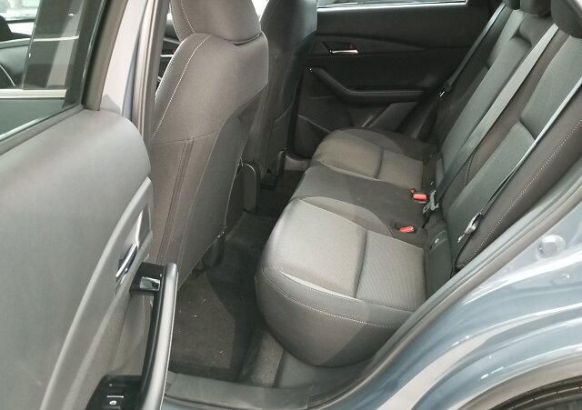 Mazda CX-30 - Kolor Machine Gray, zdjęcie 7