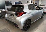 Mazda 2 Hybrid - Kolor Stormy Silver, zdjęcie 13