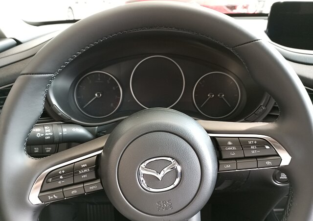 Mazda CX-30 - Kolor Jet Black, zdjęcie 5