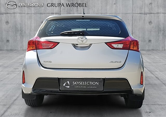 Toyota Auris - Kolor Srebrny, zdjęcie 6