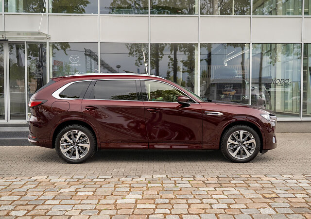 Mazda CX-80 - Kolor Artisan Red, zdjęcie 4