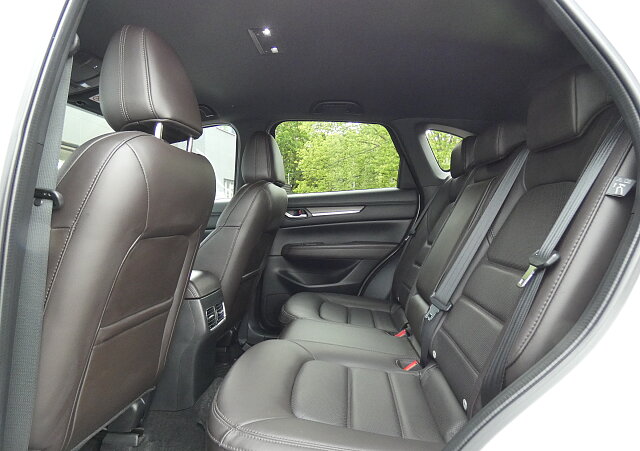 Mazda CX-5 - Kolor Snowflake White Pearl, zdjęcie 6