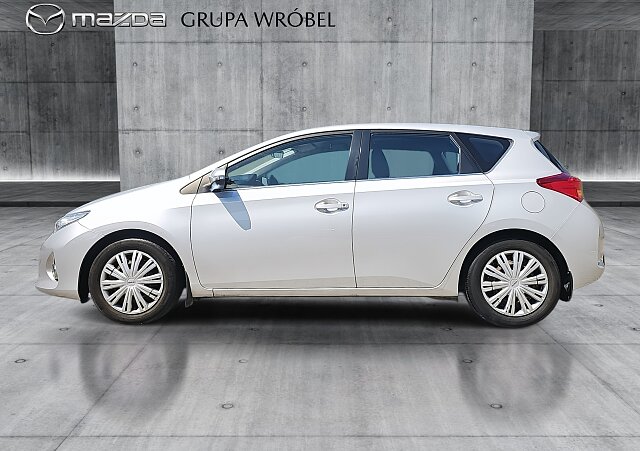 Toyota Auris - Kolor Srebrny, zdjęcie 8