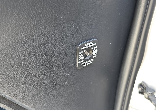 Toyota Auris - Kolor Srebrny, zdjęcie 19