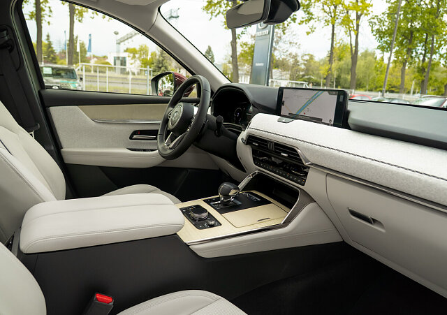 Mazda CX-80 - Kolor Artisan Red, zdjęcie 15
