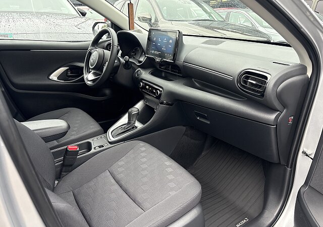 Mazda 2 - Kolor Stormy Silver, zdjęcie 26