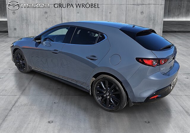 Mazda 3 - Kolor Polymetal Gray, zdjęcie 7