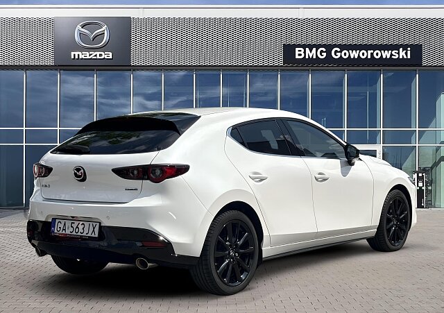 Mazda 3 - Kolor Snowflake White Pearl, zdjęcie 26