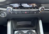 Mazda 3 - Kolor Snowflake White Pearl, zdjęcie 13