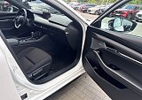 Mazda 3 - Kolor Snowflake White Pearl, zdjęcie 23