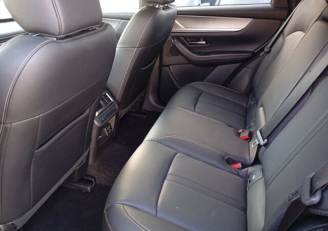 Mazda CX-60 - Kolor Machine Gray, zdjęcie 7