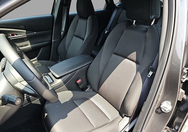 Mazda CX-30 - Kolor Machine Gray, zdjęcie 18