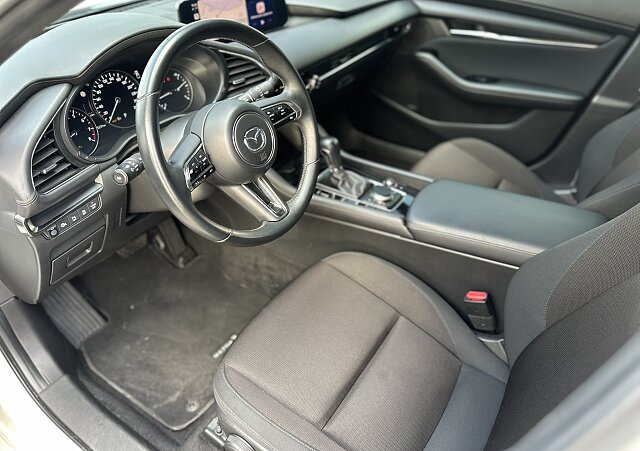 Mazda 3 - Kolor Biały, zdjęcie 12
