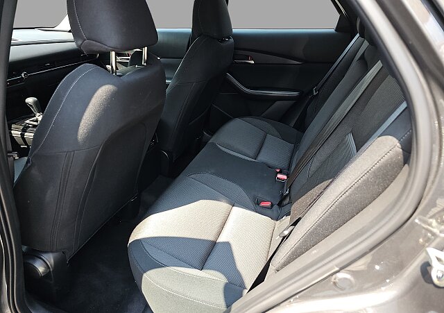 Mazda CX-30 - Kolor Machine Gray, zdjęcie 23