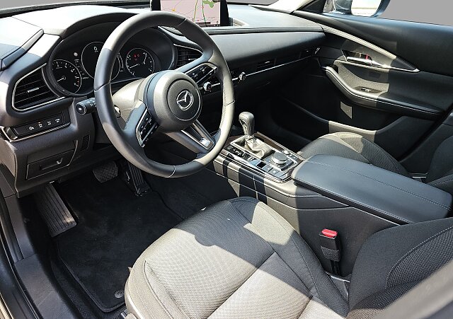 Mazda CX-30 - Kolor Machine Gray, zdjęcie 13