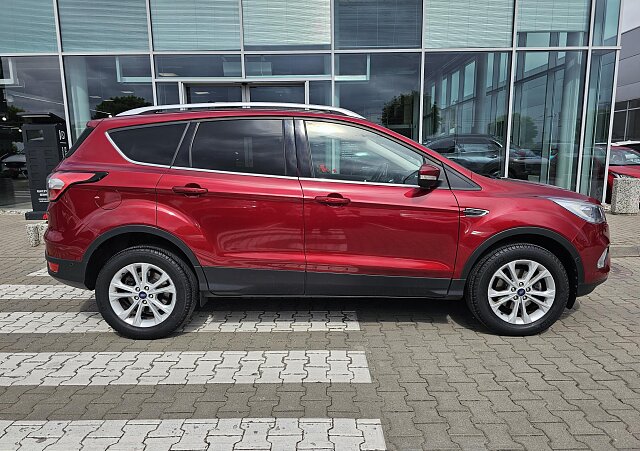 Ford Kuga - Kolor Czerwony, zdjęcie 5